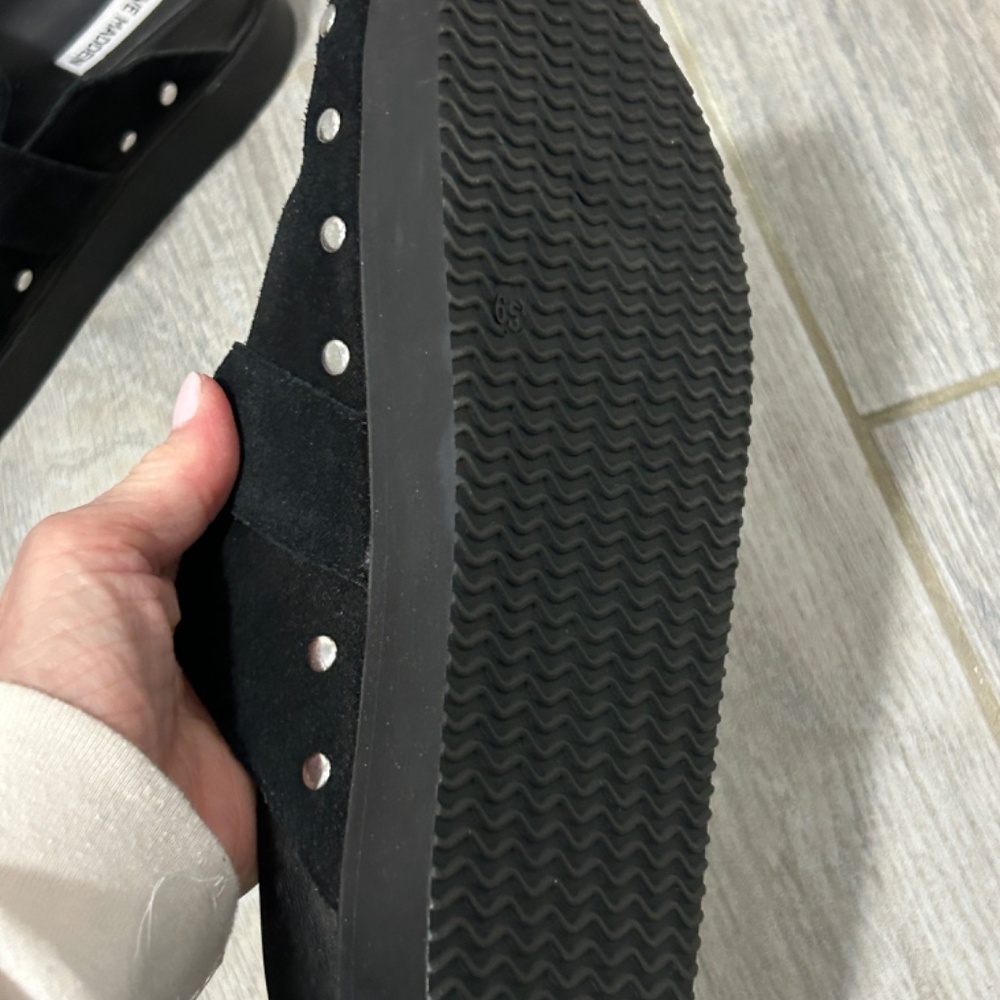 LIKE NEW! Women's Steve Madden Cherrie Black Suede Clog - 6.5 - Picture 10 of 11